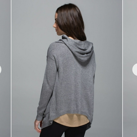 Lululemon Cabin Yogi reversible green/light grey Sz 6 - Picture 4 of 11